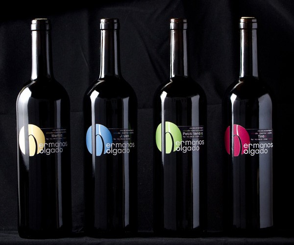 Wines from Andalusia, Rioja, Albariños, Riberas and Ronda.
